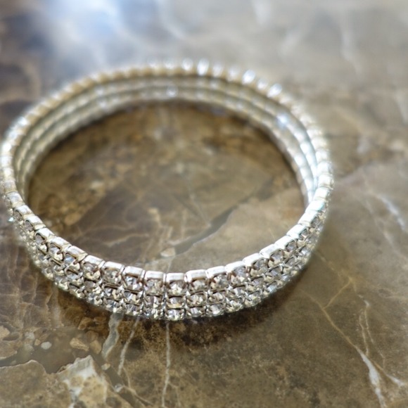 Skinny crystal bracelet