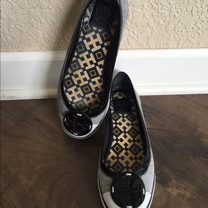 Authentic Tory burch tennis shoe flat