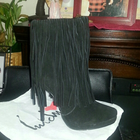 Highlife black suede boot