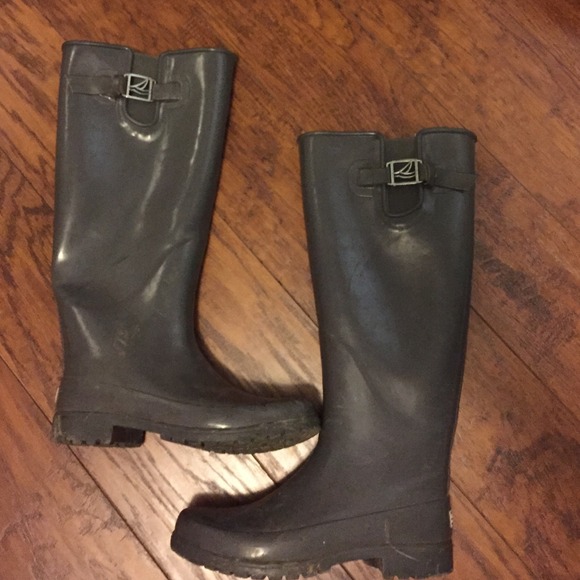 Awesome rain boots!