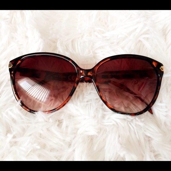 H&M Accessories - H&M sunglasses