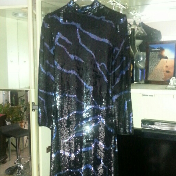 Sequin dress - Picture 2 of 3