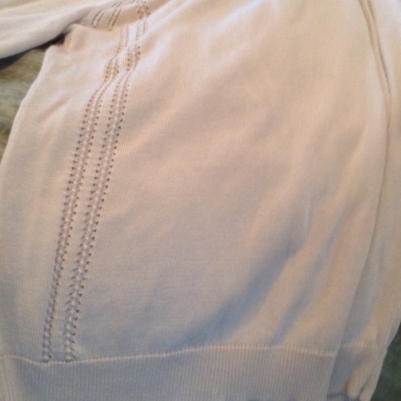 Beige lightweight Ann Taylor sweater worn once - Picture 4 of 4