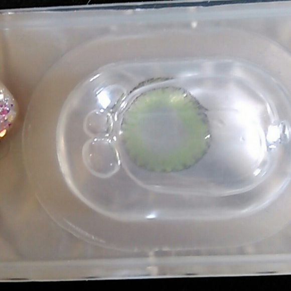 Sold - Picture 2 of 4