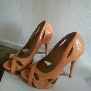 Bakers peach color high heels sandals