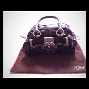 Coach signature logo - snakeskin trim purse 👜
