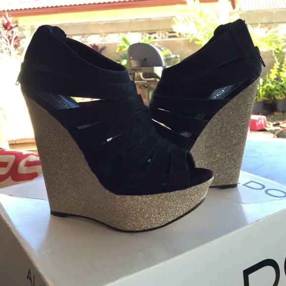 Wedge sandals