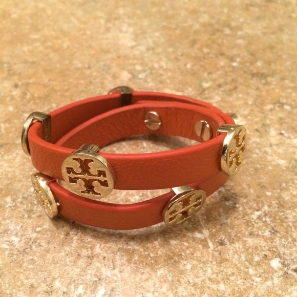 Tory Burch leather wrap bracelet in Orange