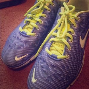 Nike free 5.0 size 8.5