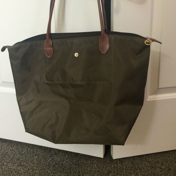 Olive LongChamp