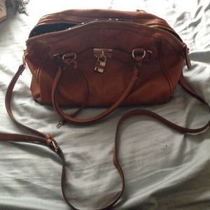 Womens tan purse perfect condition