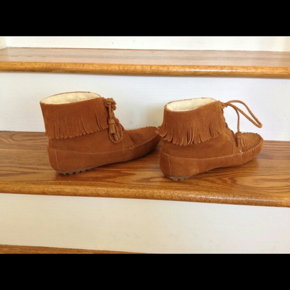 MINNETONKA moccasin booties - Picture 2 of 4