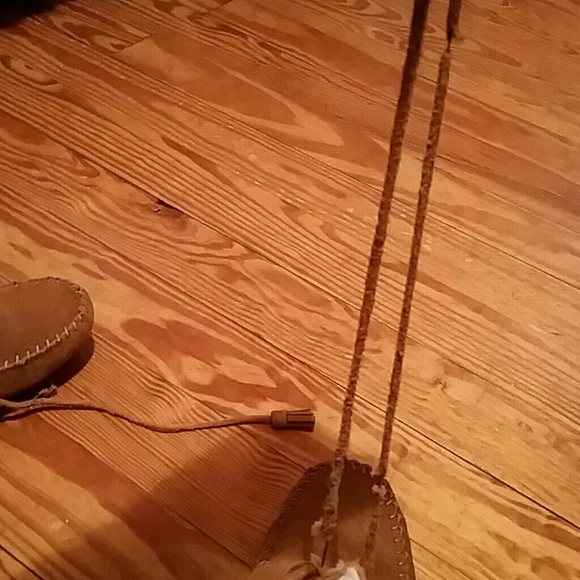 MINNETONKA moccasin booties - Picture 4 of 4