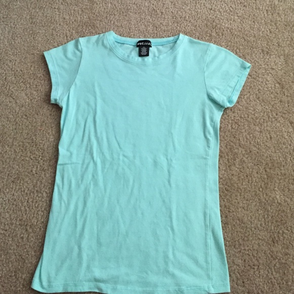 wet seal T-shirt