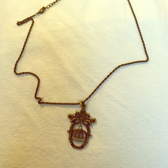 Pendant necklace