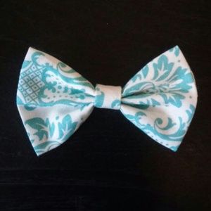 Bow clip