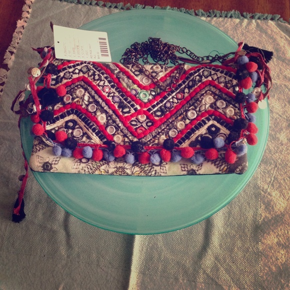 Swing chain purse