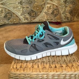 Women's Nike Frees!