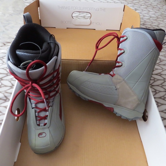 RIDE (women) Snowboarding Boots