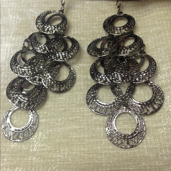 Multi mini-hoop dangle earrings. - Picture 2 of 2