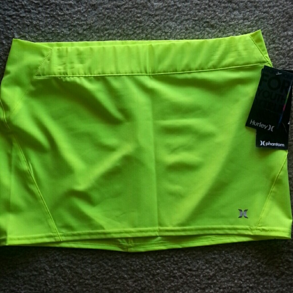 NWT! Bright yellow green hurley phantom skirt