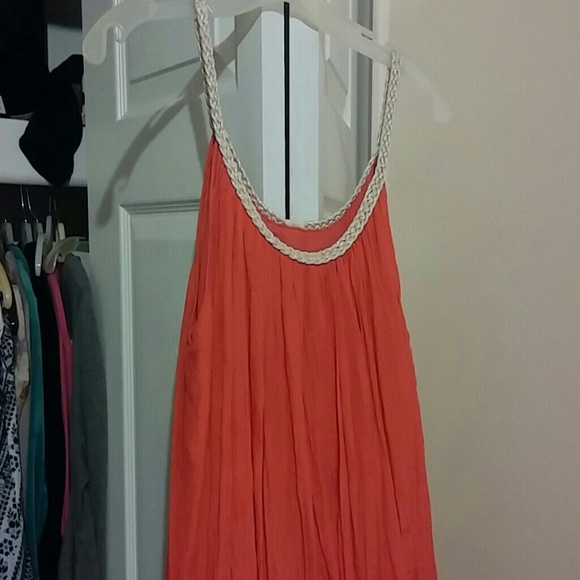 Short flow dress NWT
