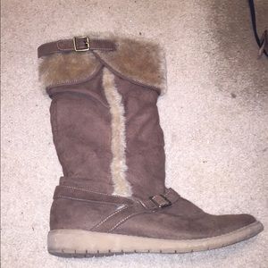Light brown boots