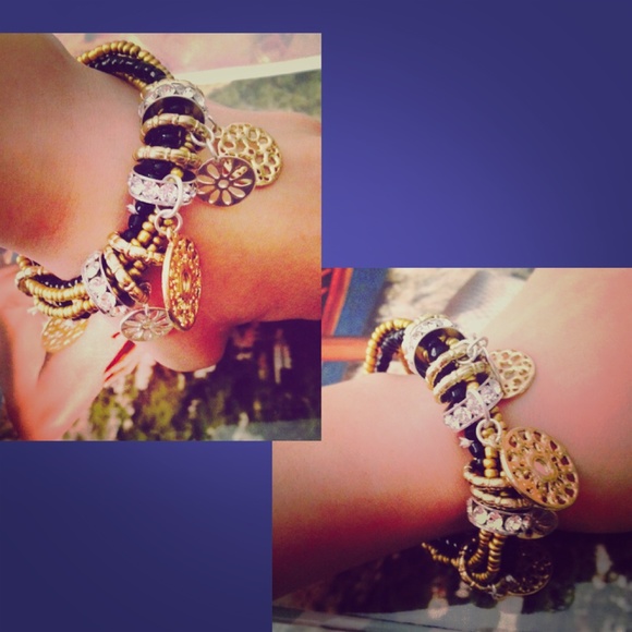 Beaded charm bracelet.