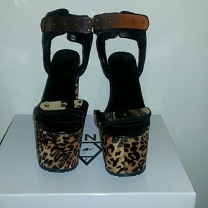 ON HOLD UNIF Goner Platform Heels