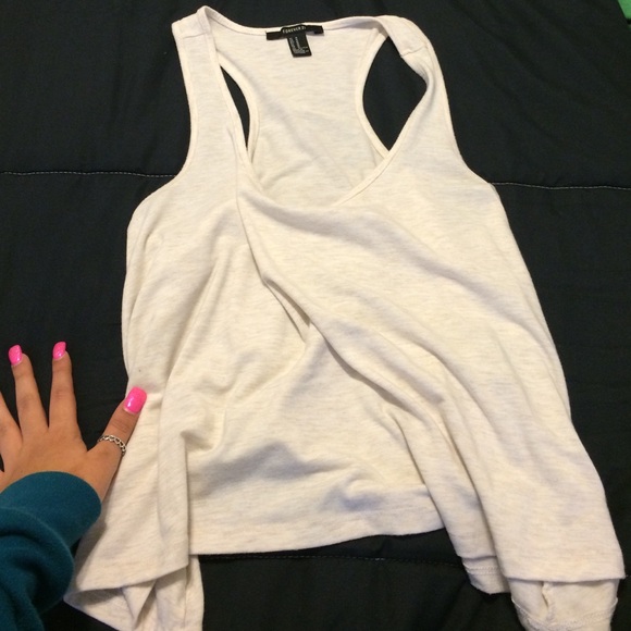 cute flowy top TRADED - Picture 1 of 3
