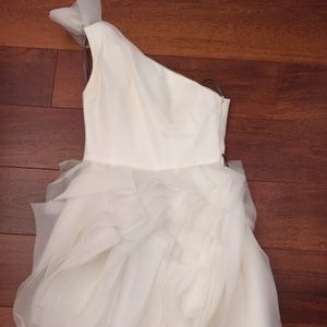 Vera wang white dress