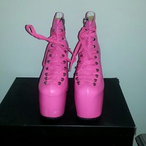 UNIF Neon Pink Hellbounds