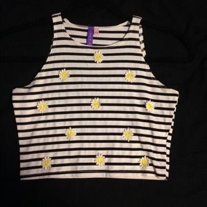 LF Daisy Strip Crop Top