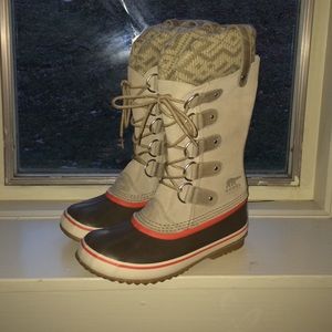 Sorel Joan of Arc snow boots