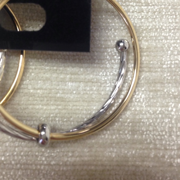 2-Tone Hoop Earrings. - Picture 2 of 3