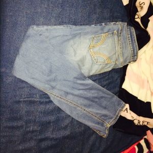 Size 9 hollister Jeans