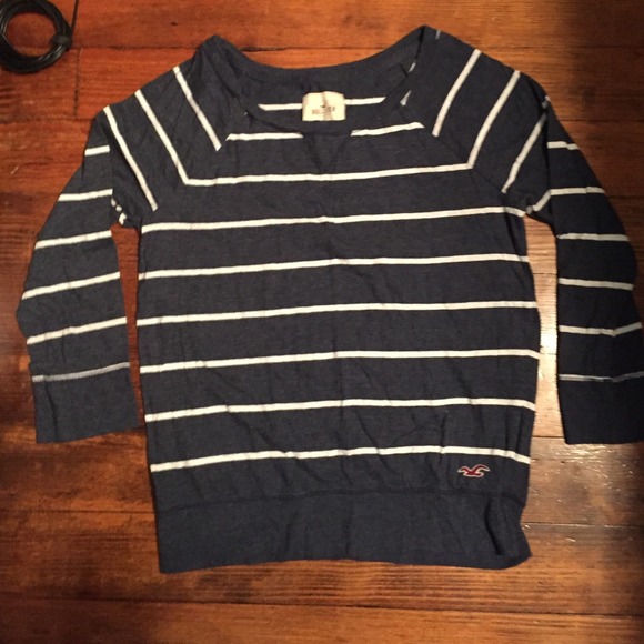 3/4 sleeve Hollister top