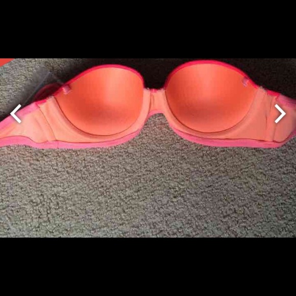 32B Victoria's Secret bikini top - Picture 3 of 4