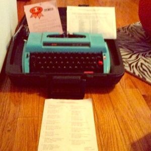 Turquoise 300 deluxe 12 typewriter!