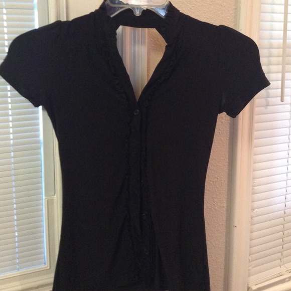 CUTE BLACK TOP