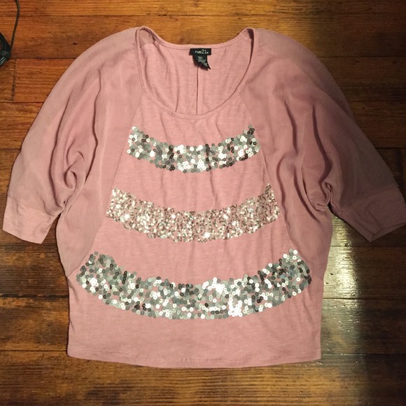 Very cute rue21 top - Picture 1 of 1