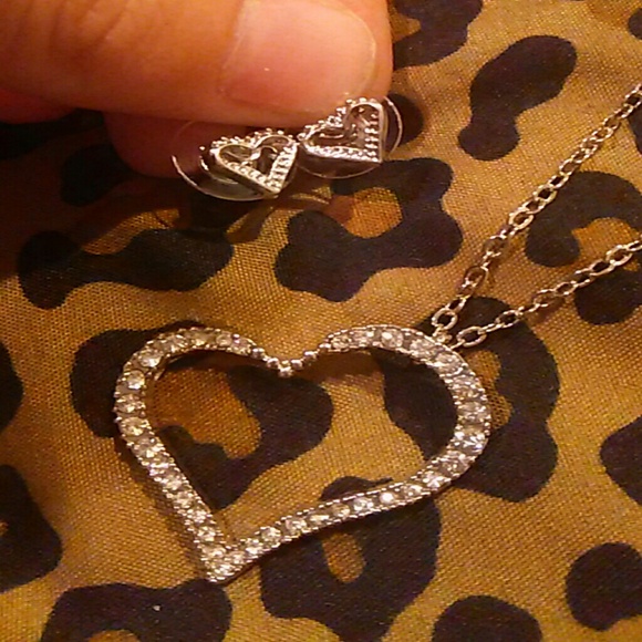 Heart Necklace and Earring Set **REPOSH** - Picture 2 of 4