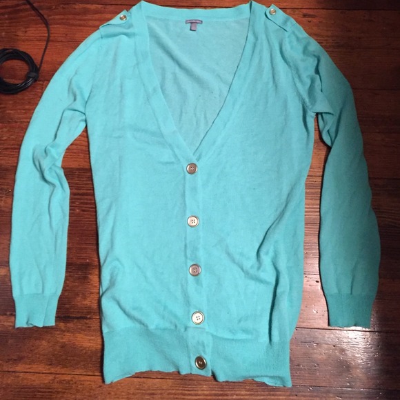 Button up sweater - Picture 1 of 1