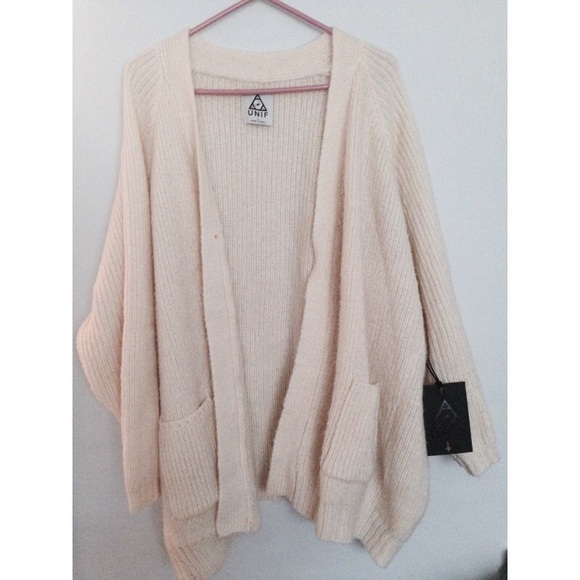 { t r a d e d } hole cardigan (white) 💕