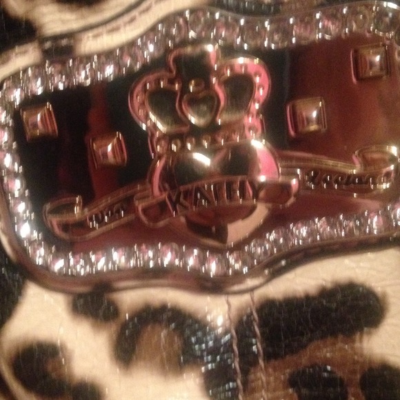 Purse - Picture 2 of 3