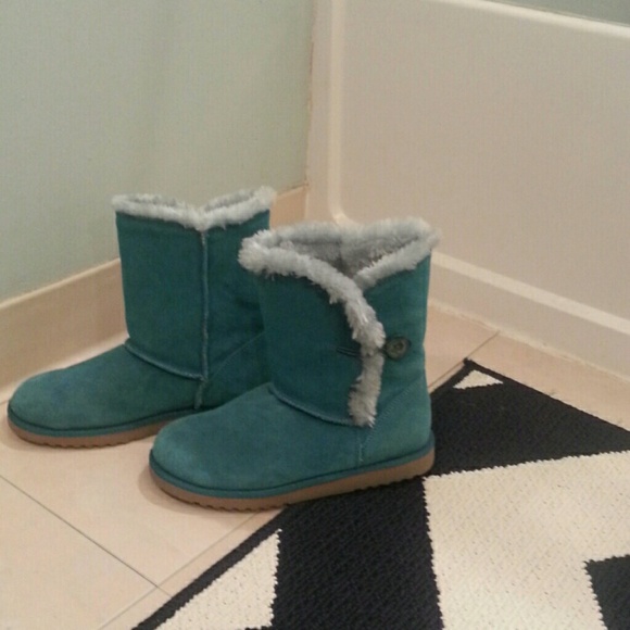 Teal boots