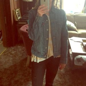 Levi's denim jacket, light wash