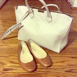 Michael Kors cognac flats