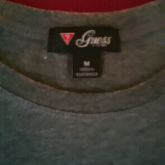 Guess Tee - Picture 3 of 3
