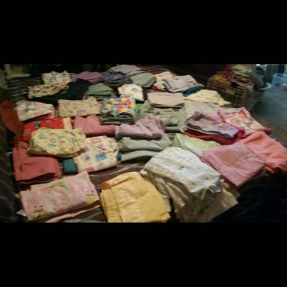 35 sets of nursing scrubs 12 single tops 1 pants
